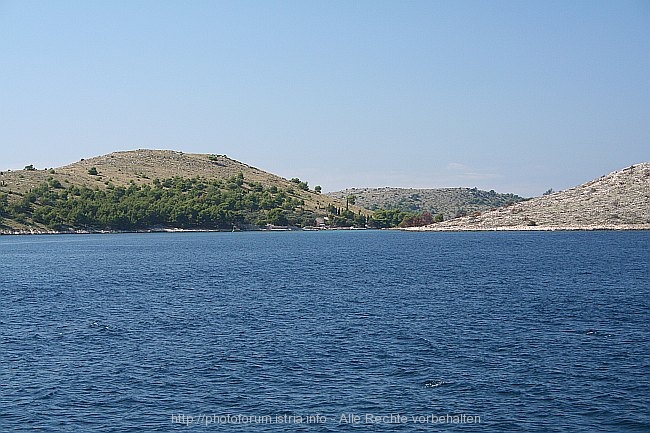 PROVERSA_MALA_Kanal_zwischen_Otok_Katina_und_Dugi_Otok_IMG_0929.jpg