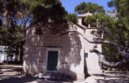 Kopie_von_u2005-0174_05-21_BRELA_-_Kirche_der_heiligen_Mutter_von_Karmel.jpg