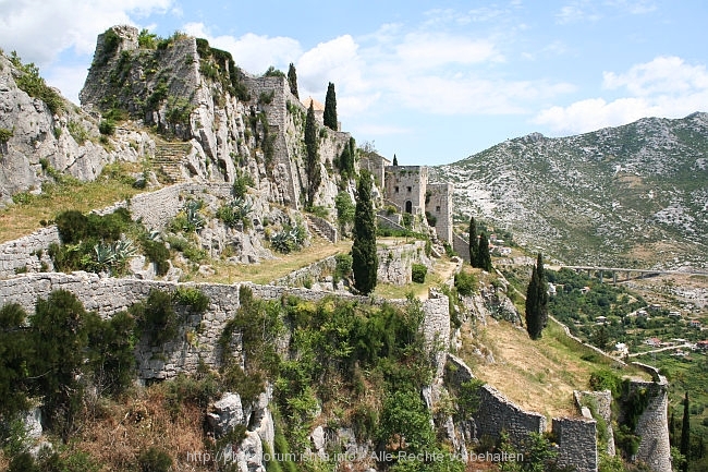 FESTUNG_KLIS_7-06-Blick_zum_Dritten_Tor_IMG_5233_2.jpg