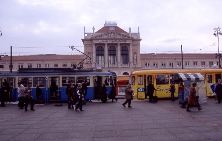 Kopie_von_u2004-12-29-088_Zagreb-Platz_Trg_Tomislavov.jpg