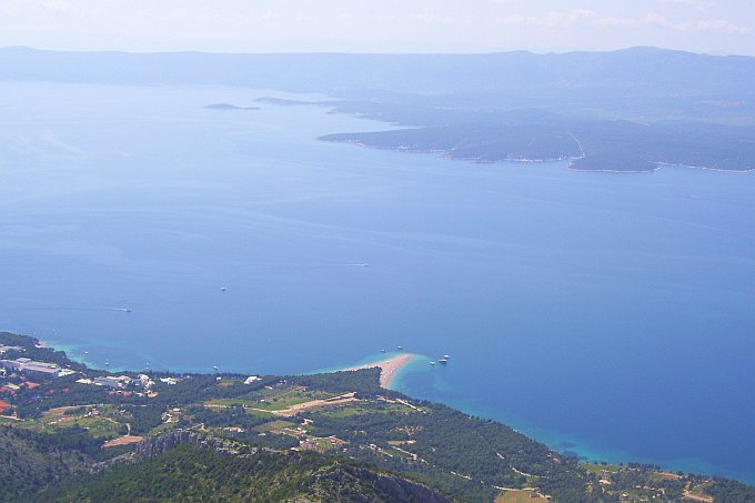 051_Wanderung_Vidova_Gora_Blick_auf_Zlatni_Rat.jpg