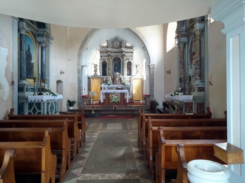 Altar_Kirche_Hl._Mari_Glavotok.jpg