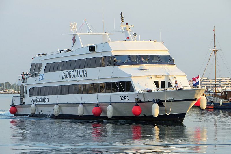 023_Zadar_Personenschiff_Dora.jpg
