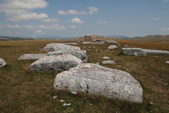 08__riblje_jezero_stecci_027_680.jpg