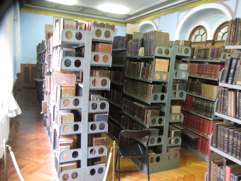 kuk_marinebibliothek_pula_4.jpg