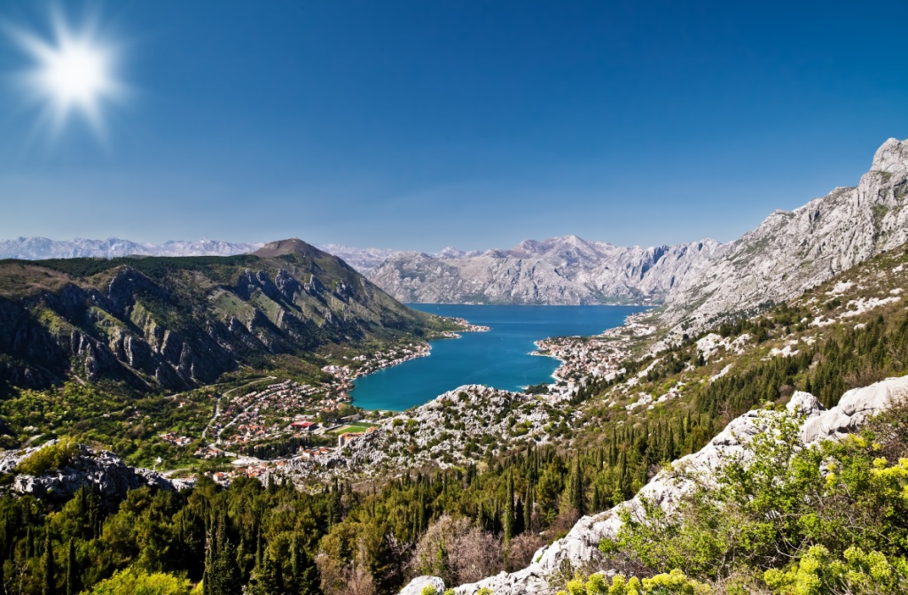 Bucht_von_Kotor__c__Vitalez_-_Fotolia.com.jpg